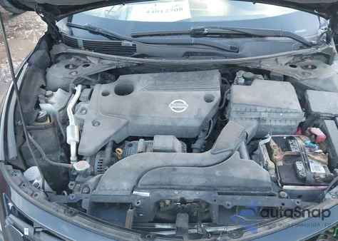 2015 Nissan Altima 2.5/2.5 S/2.5 Sl/2.5 Sv из США, поврежденный, VIN 1N4AL3APXFC175863